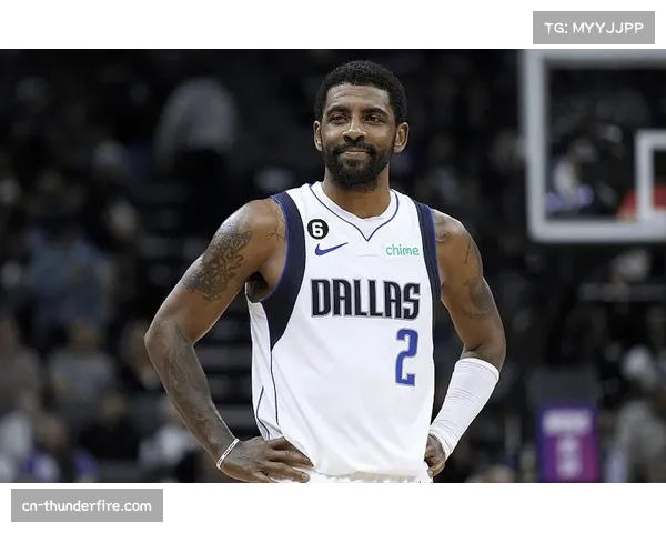 独行侠欧文关键时刻单打，连续胯下运球后后撤步三分命中